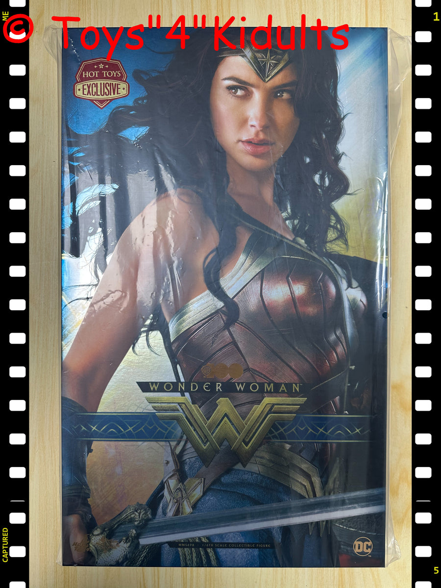 Hottoys Hot Toys 1/6 Scale MMS698 MMS 698 WB100 - Wonder Woman Action