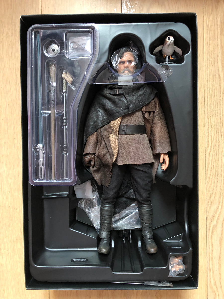 Hot toys deals last jedi luke