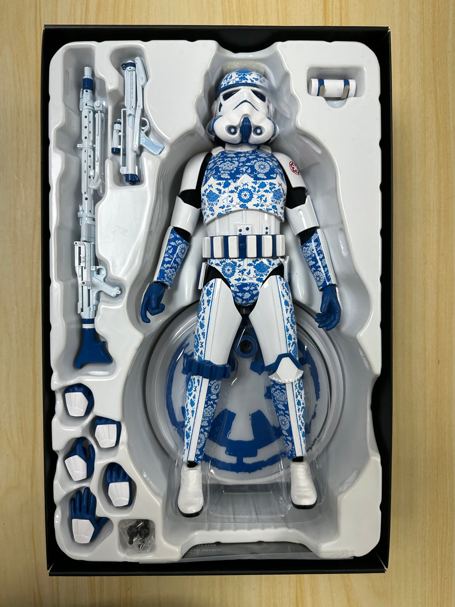 Hot store toys stormtrooper