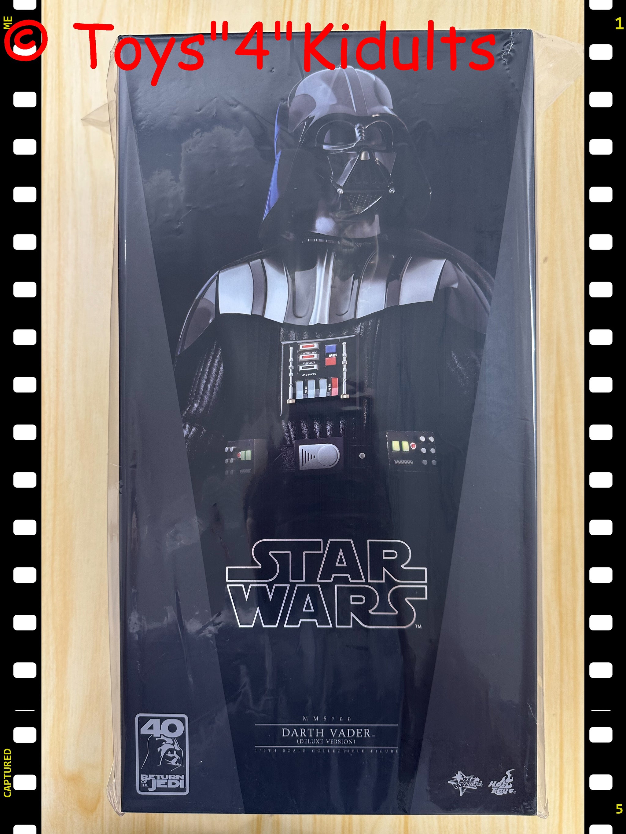 Darth Vader – Toys4Kidults